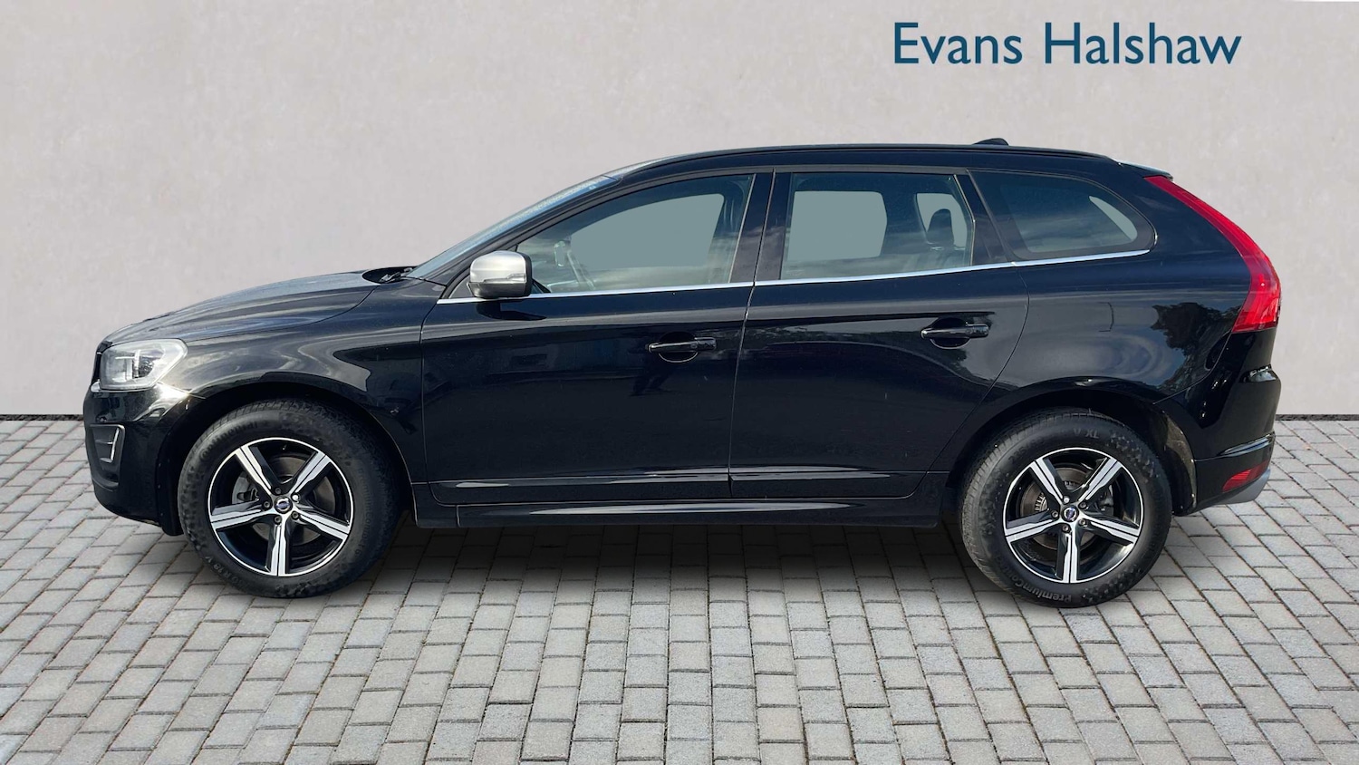 Used Volvo XC60 2017 for sale - 76242363: Photo 7