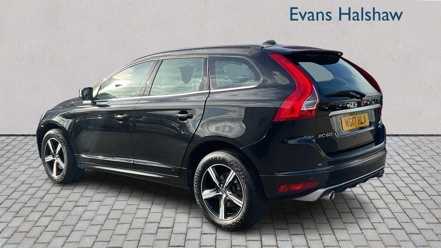 Used Volvo XC60 2017 for sale - 76242363: Photo 8