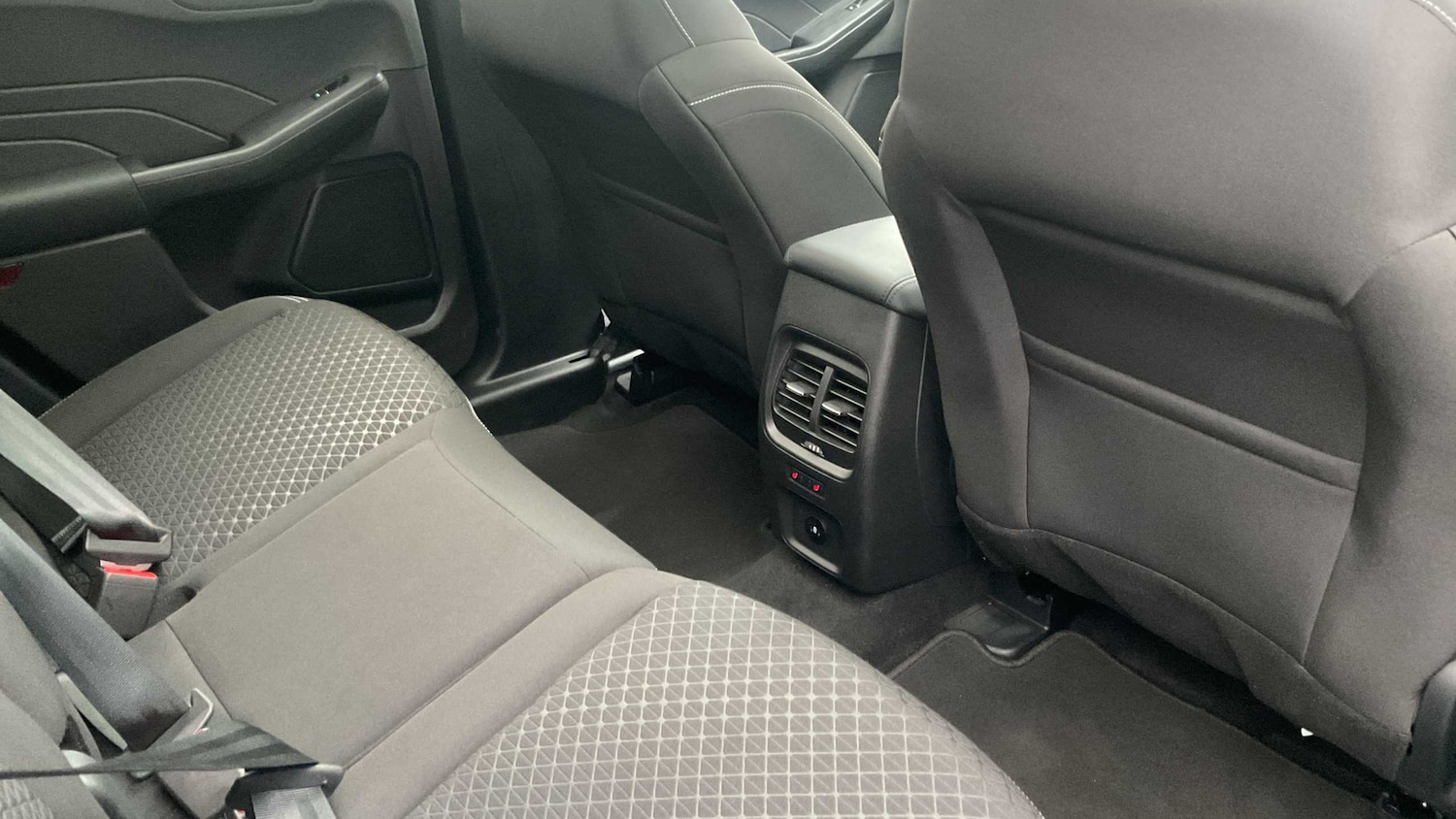 Used Ford Kuga 2024 for sale - 77443512: Photo 12