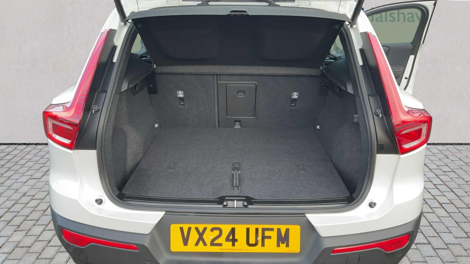 Used Volvo XC40 2024 for sale - 77011166: Photo 7