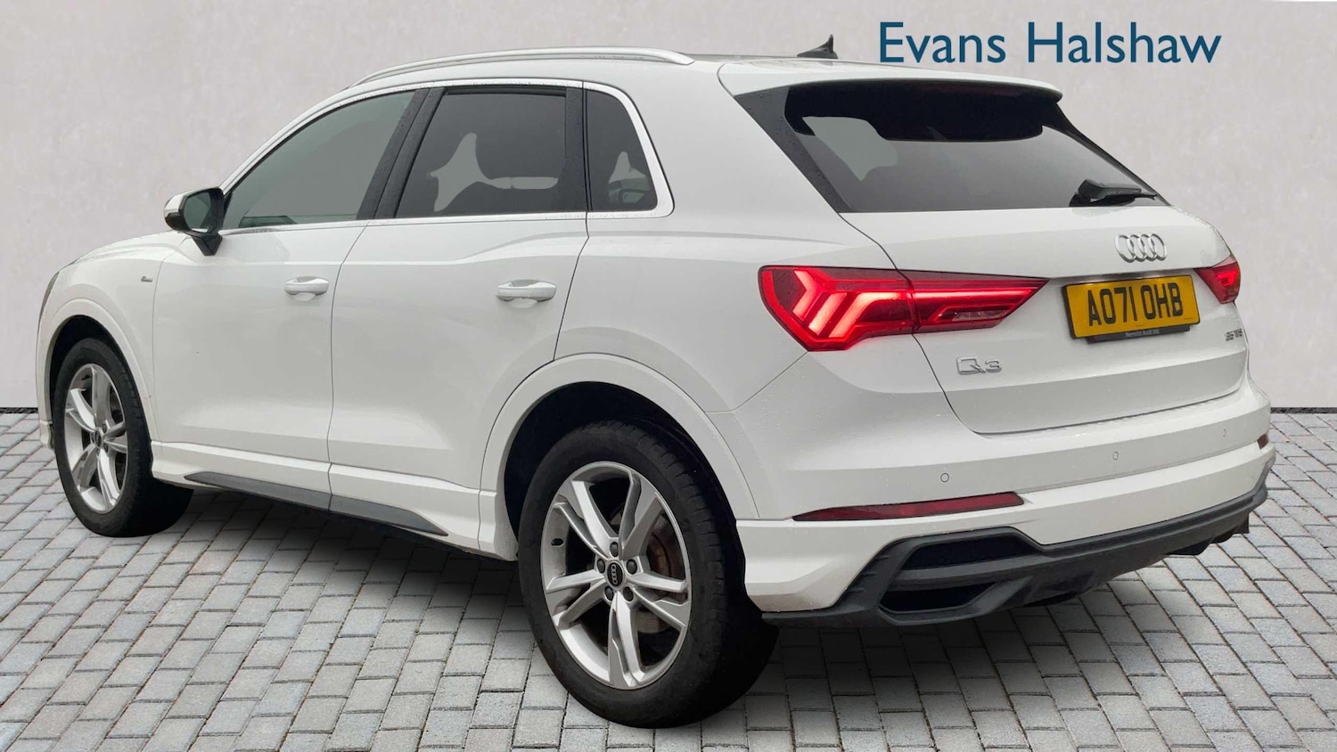 Used Audi Q3 2021 for sale - 77134832: Photo 2