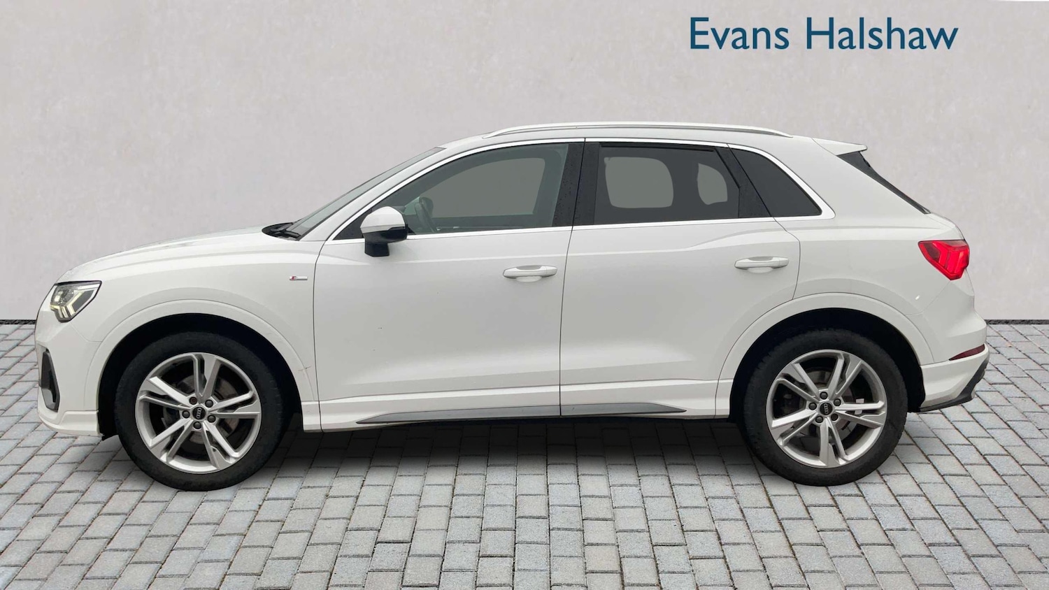 Used Audi Q3 2021 for sale - 77134832: Photo 3