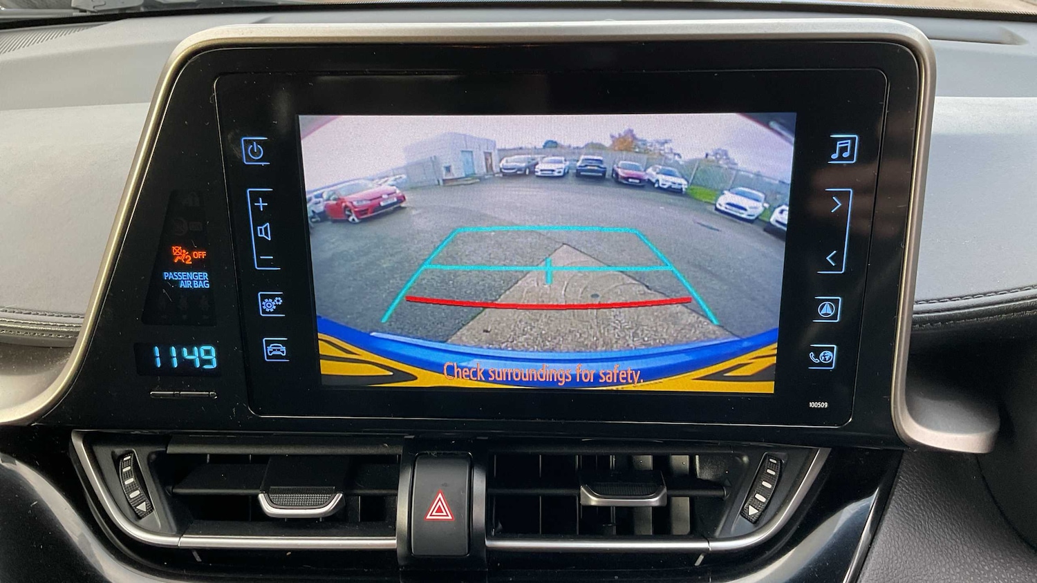 Used Toyota C-HR 2018 for sale - 76718138: Photo 14