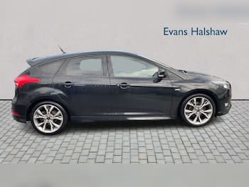Used Ford Focus 2017 for sale - 79864694: Photo