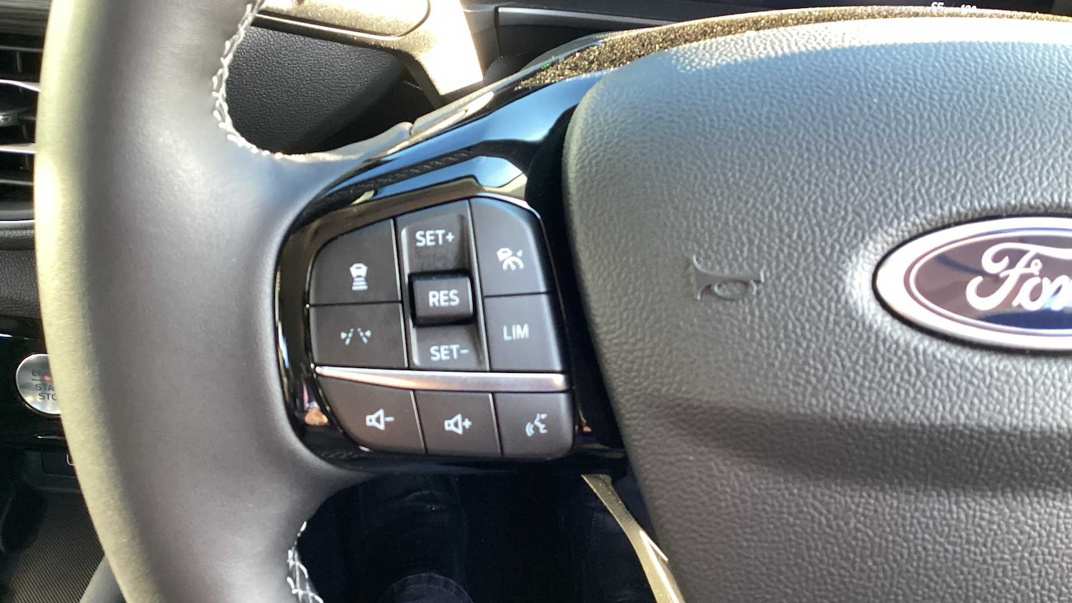 Used Ford Kuga 2025 for sale - 77112409: Photo 25