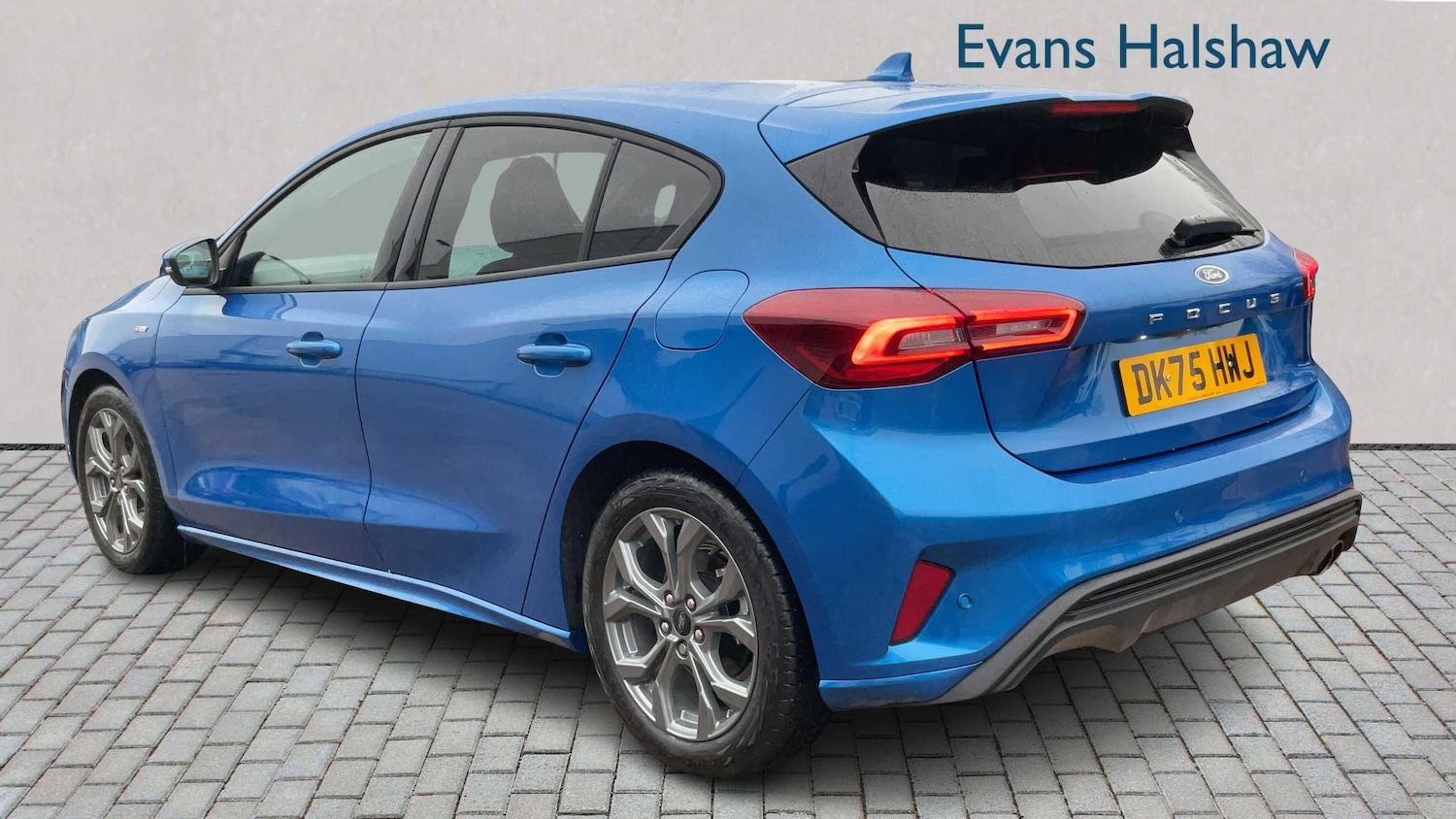 Used Ford Focus 2025 for sale - 77472476: Photo 2