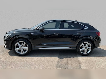 Used Audi Q3 2023 for sale - 75813136: Photo