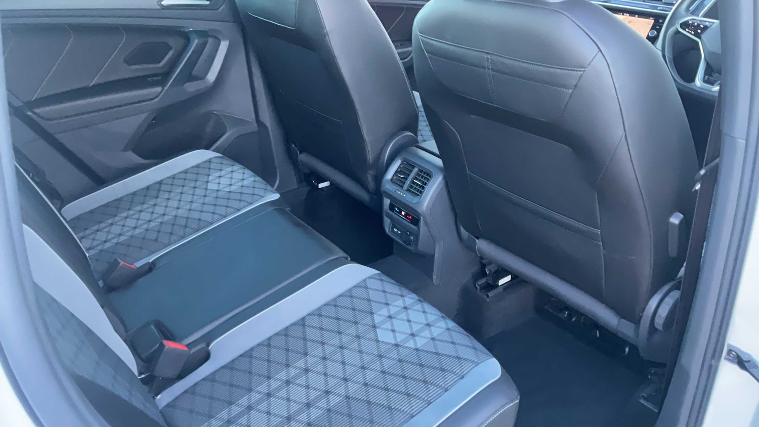 Used Volkswagen Tiguan 2022 for sale - 77334017: Photo 12