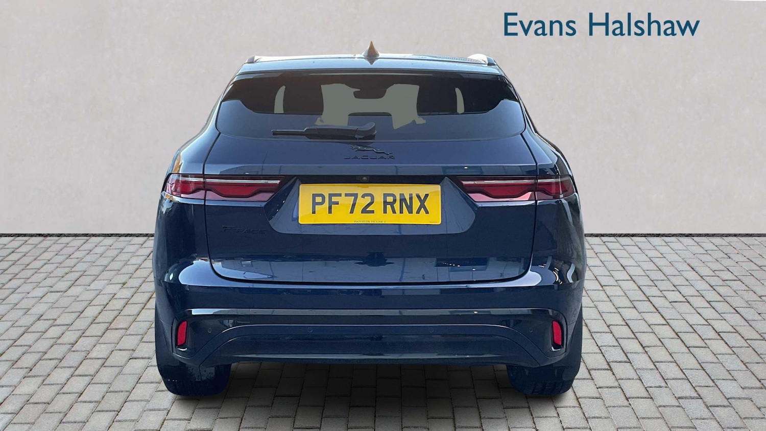 Used Jaguar F-Pace 2023 for sale - 76648829: Photo 5