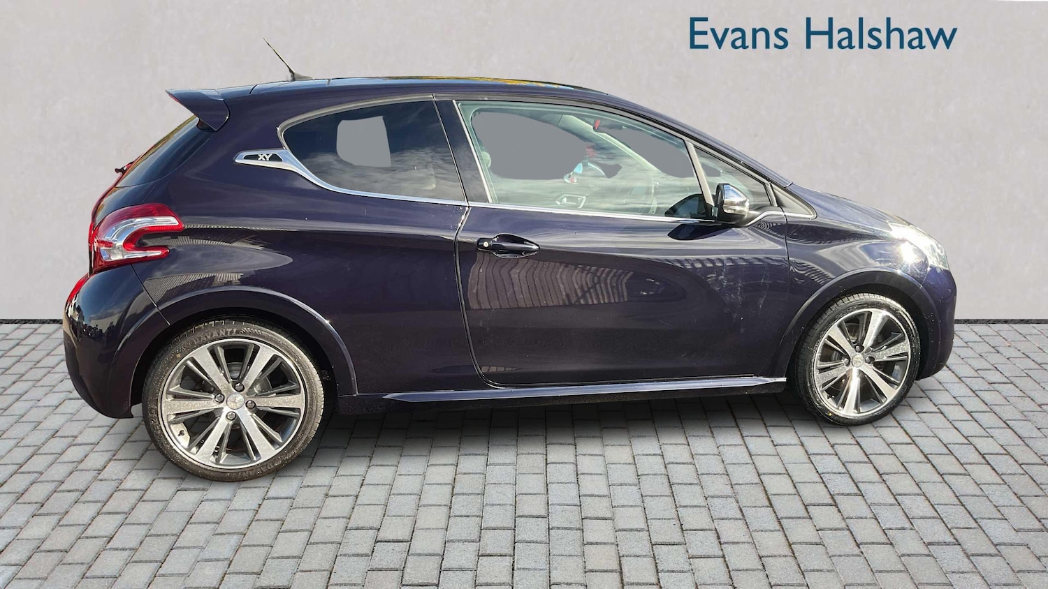 Used Peugeot 208 2014 for sale - 76705051: Photo 8