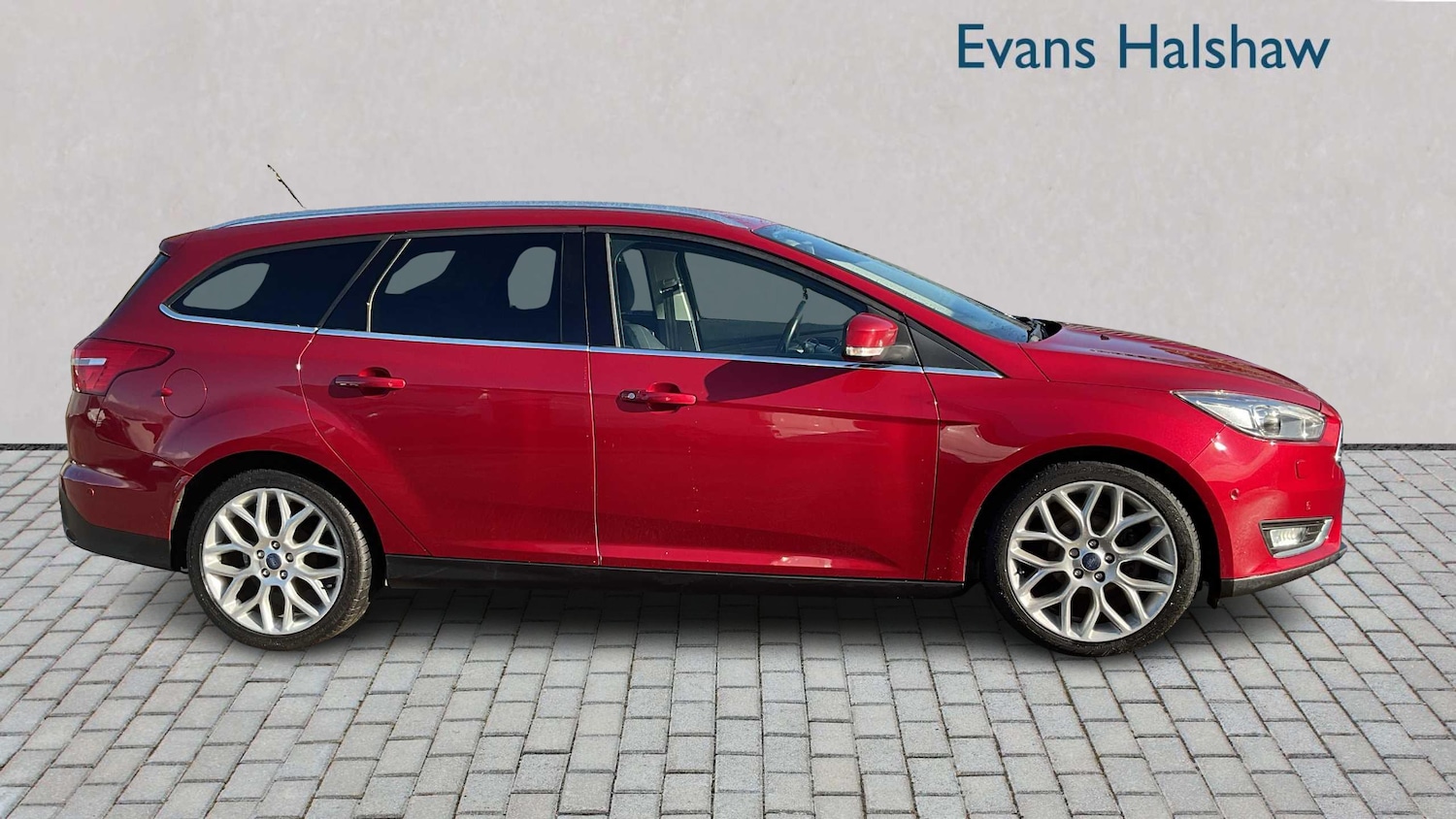 Used Ford Focus 2016 for sale - 76362596: Photo 3