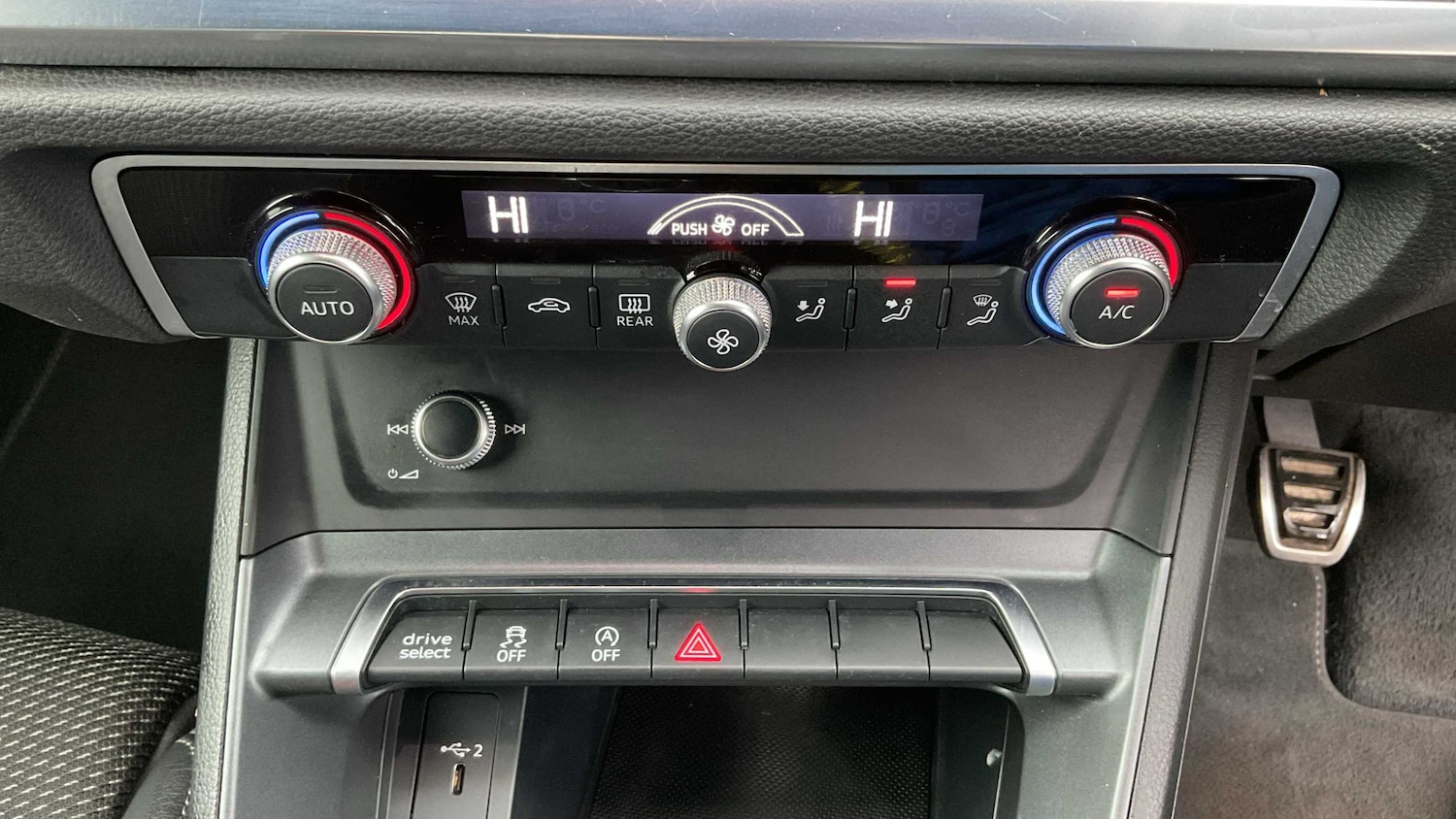 Used Audi Q3 2019 for sale - 76875710: Photo 15