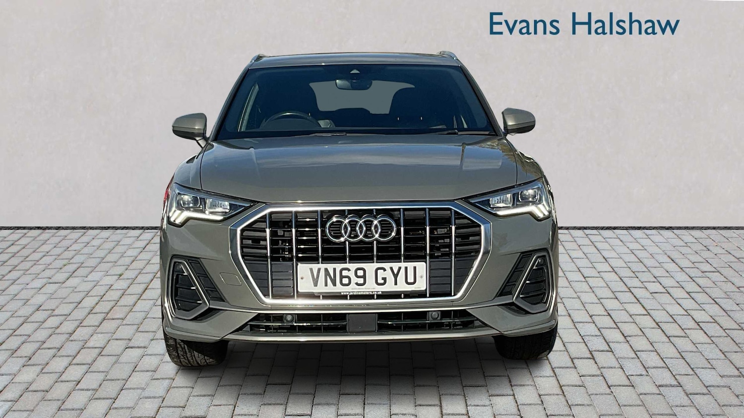 Used Audi Q3 2019 for sale - 76875710: Photo 2