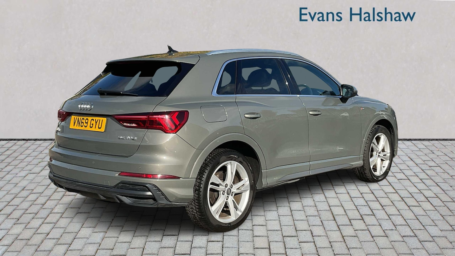 Used Audi Q3 2019 for sale - 76875710: Photo 4