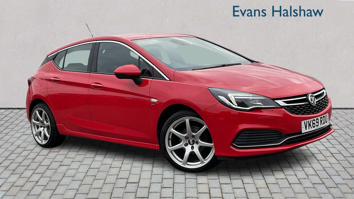 Used Vauxhall Astra 2019 for sale - 76242571: Photo 1