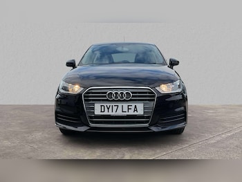 Used Audi A1 2017 for sale - 76141652: Photo 2