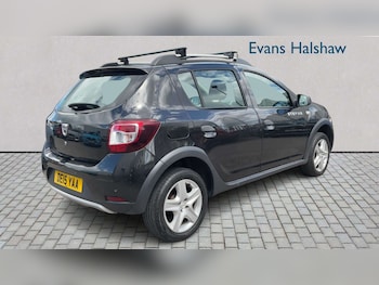 Used Dacia Sandero Stepway 2015 for sale - 78857378: Photo