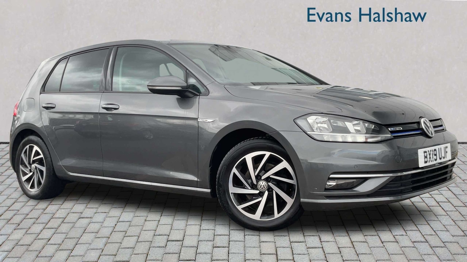 Used Volkswagen Golf 2019 for sale - 77741084: Photo 1