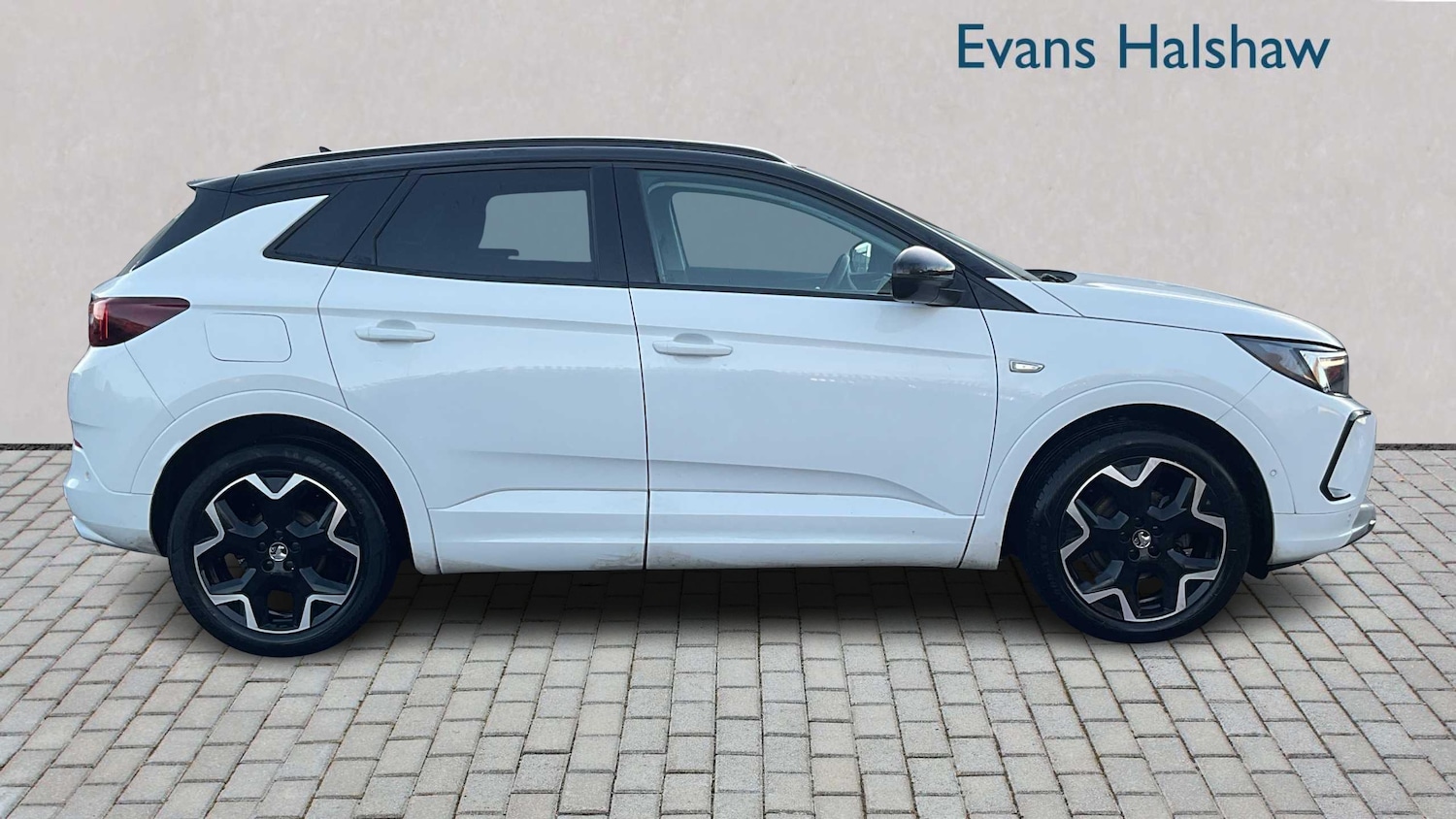 Used Vauxhall Grandland 2023 for sale - 77011269: Photo 3