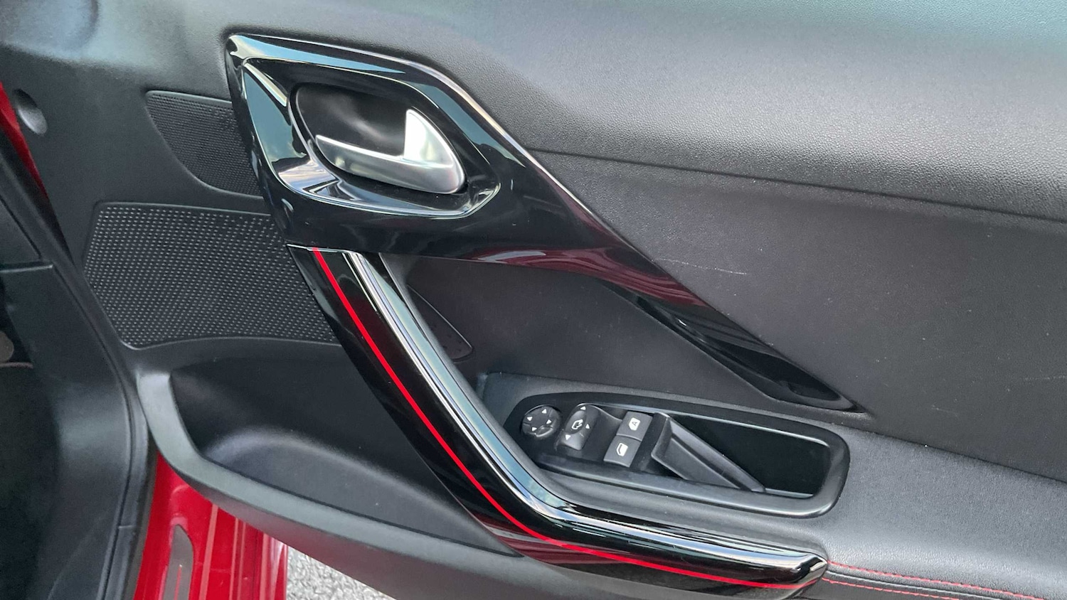 Used Peugeot 208 2017 for sale - 76902283: Photo 16