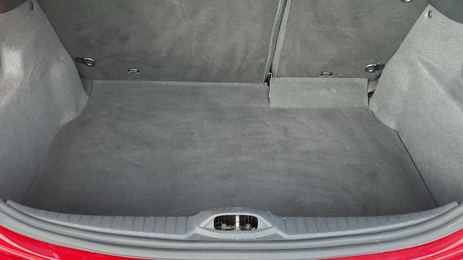 Used Peugeot 208 2017 for sale - 76902283: Photo 9