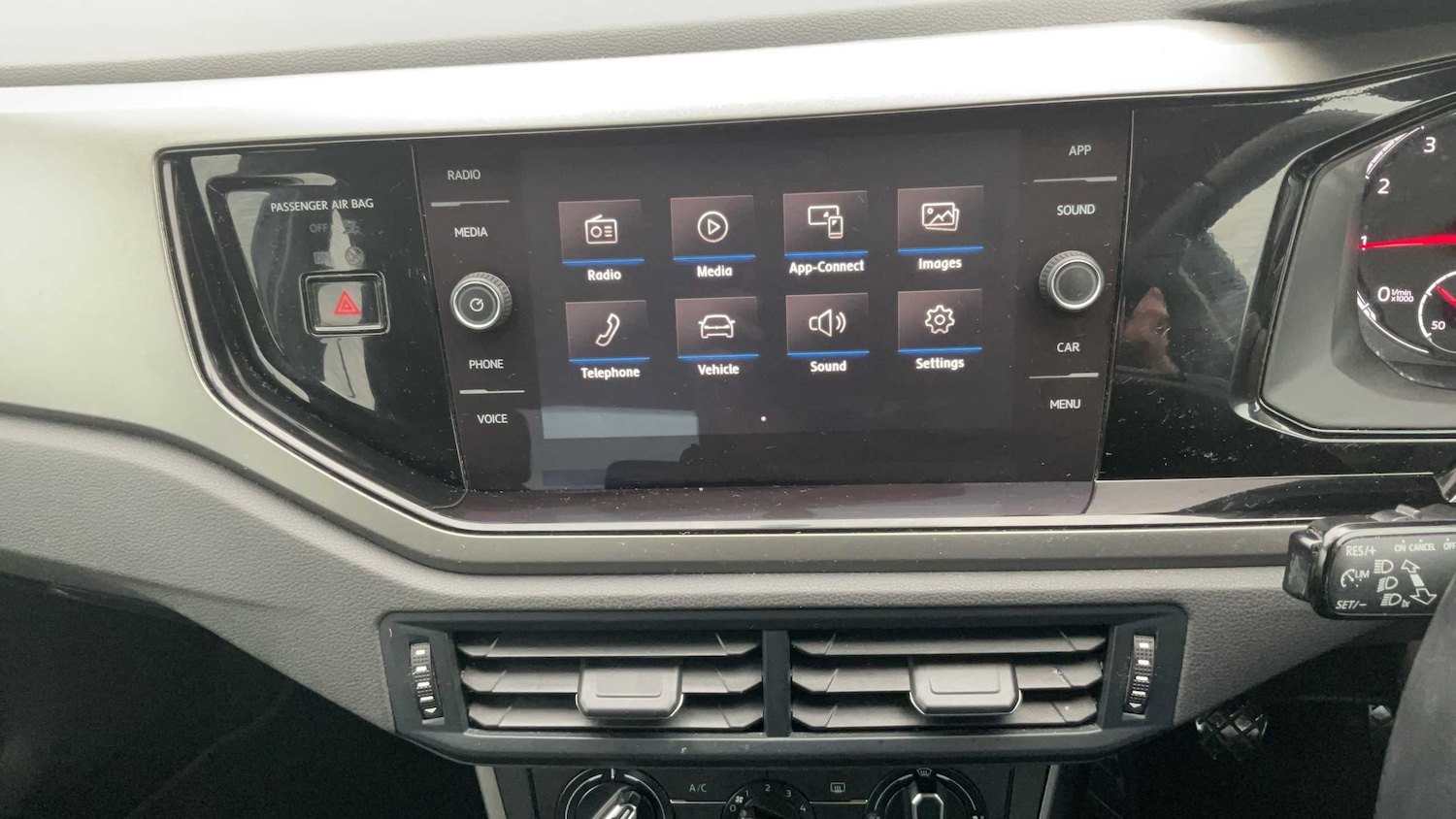 Used Volkswagen Polo 2018 for sale - 77443528: Photo 11