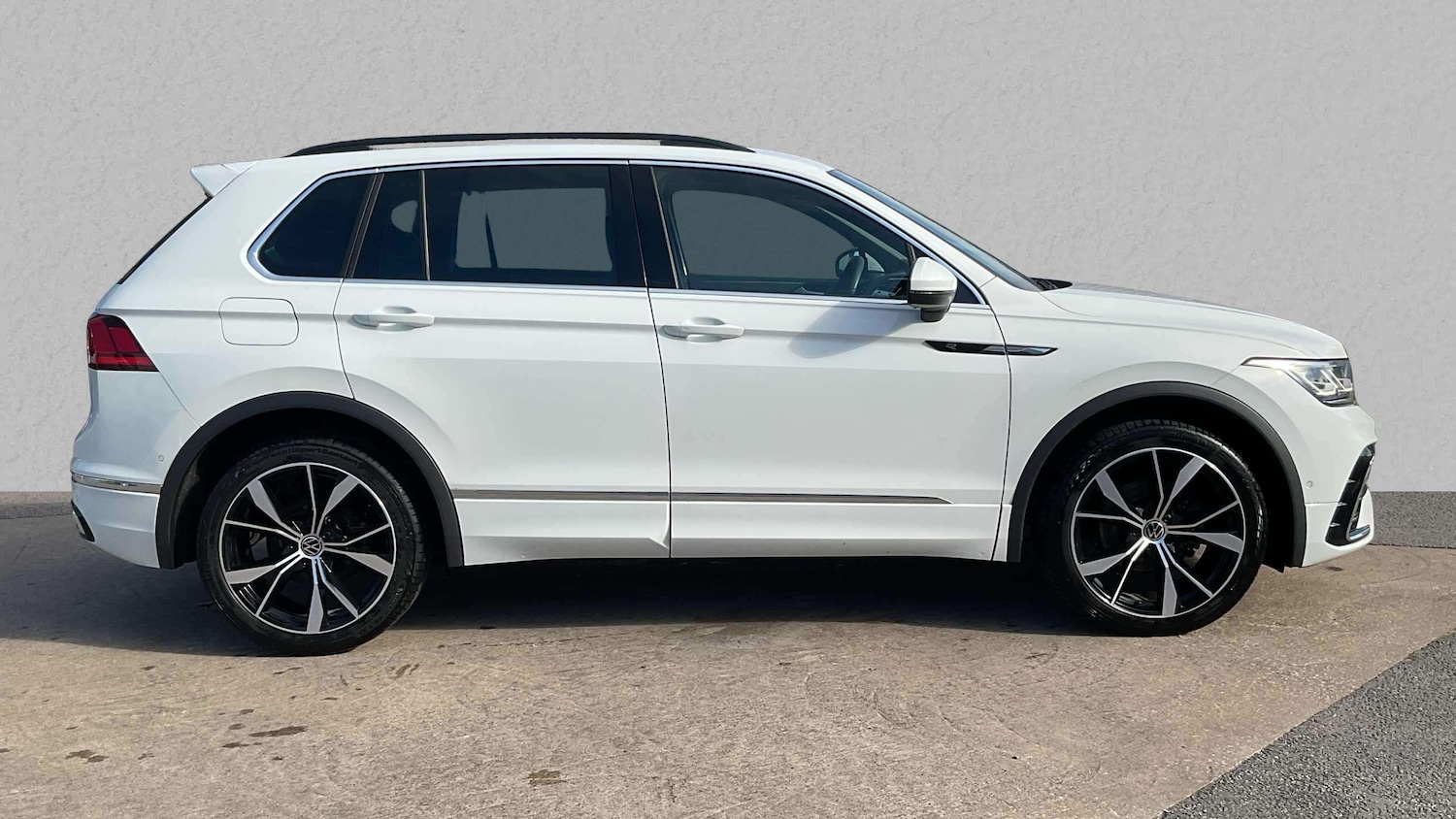 Used Volkswagen Tiguan 2021 for sale - 76125924: Photo 3