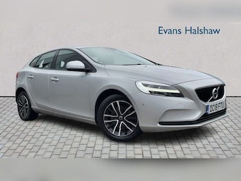 Used Volvo V40 2018 for sale - 78551188: Photo
