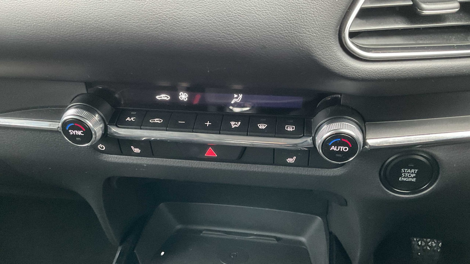 Used Mazda CX-30 2024 for sale - 76540878: Photo 16