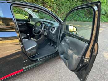 Used Toyota AYGO 2021 for sale - 75103077: Photo