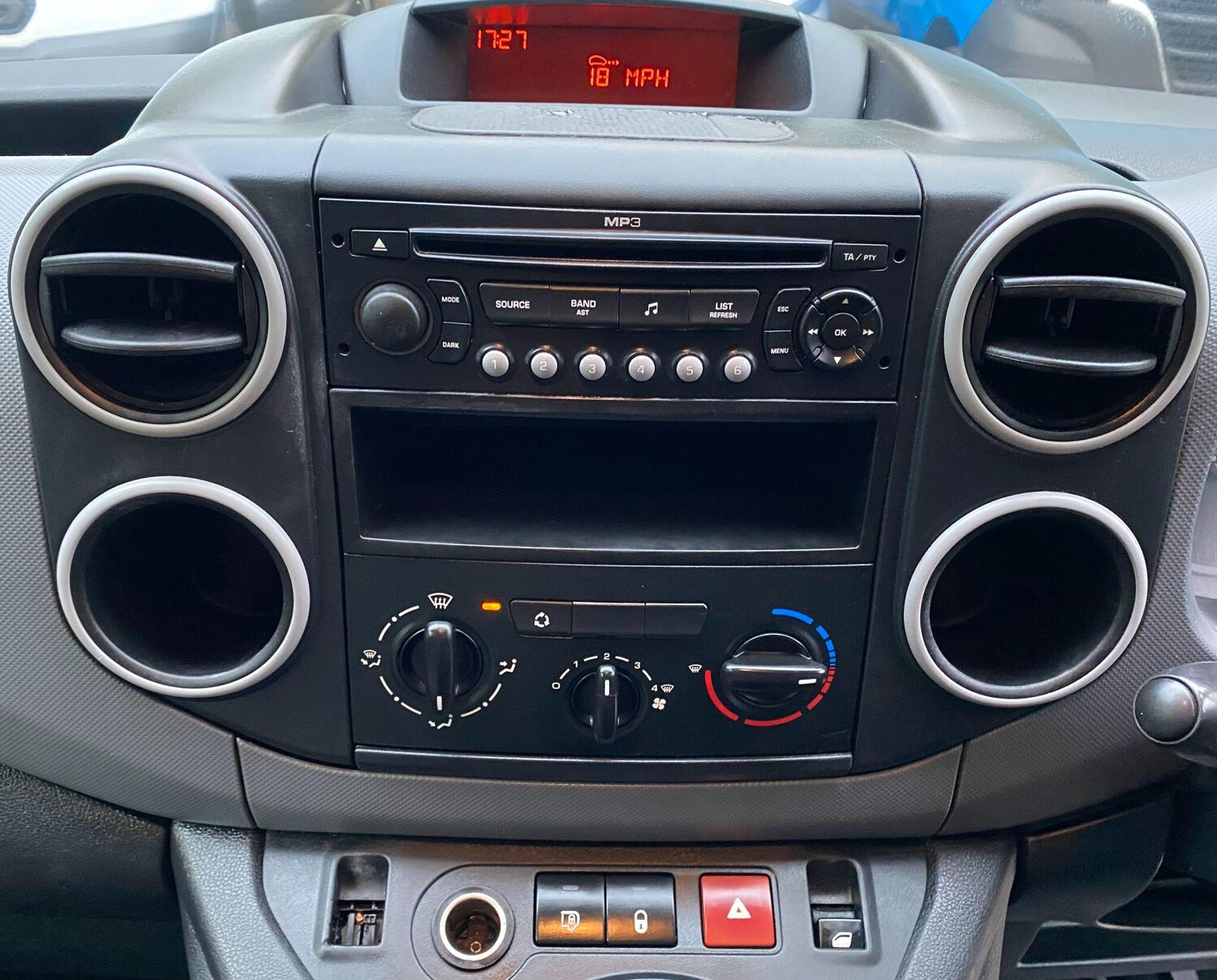 Used Citroen Berlingo 2009 for sale - 76549789: Photo 33