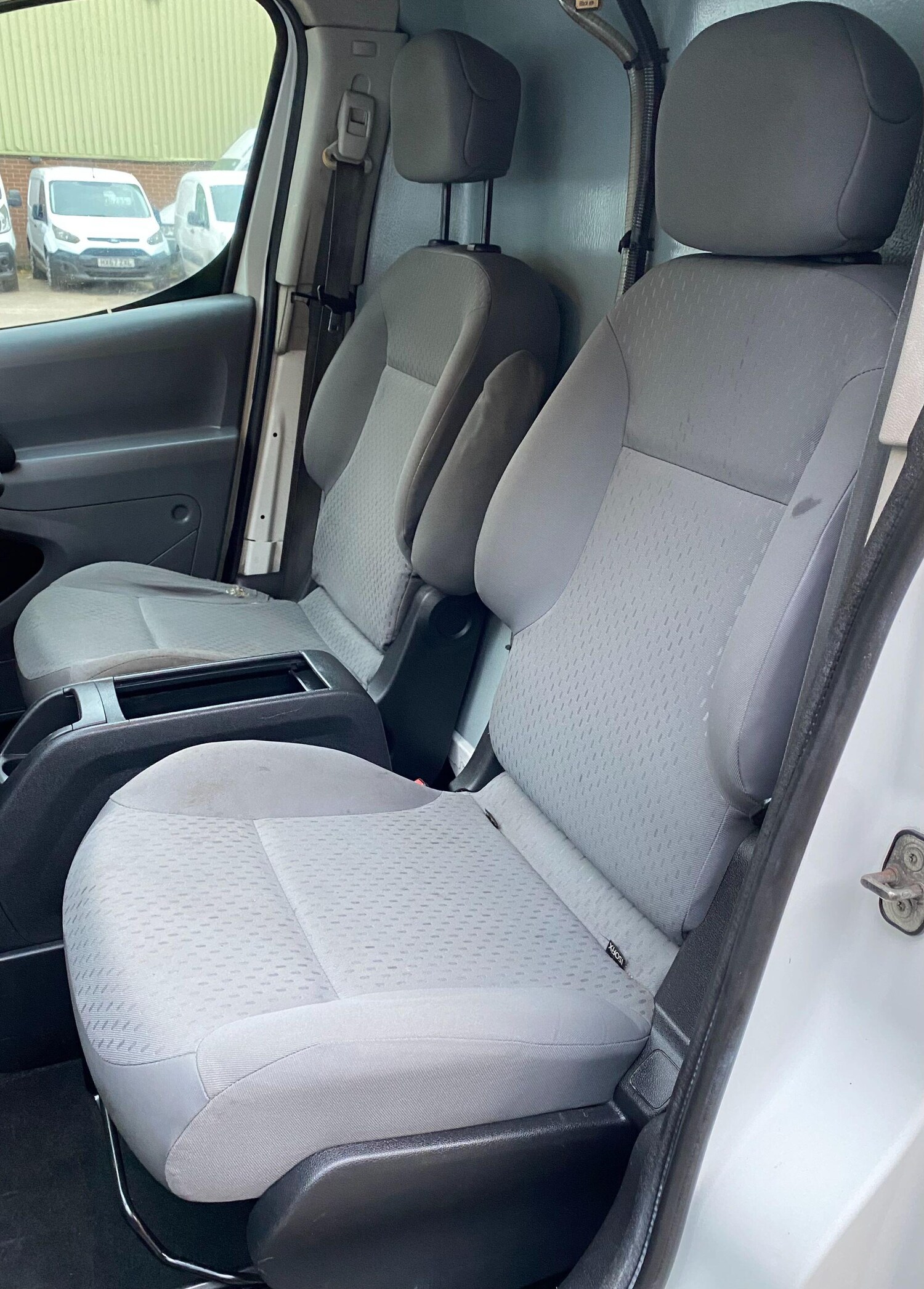 Used Citroen Berlingo 2009 for sale - 76549789: Photo 36