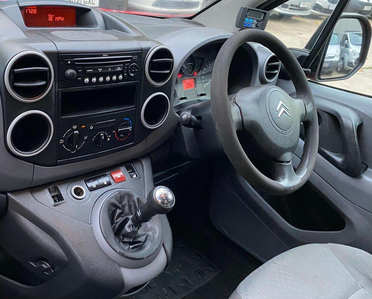 Used Citroen Berlingo 2009 for sale - 76549789: Photo 38