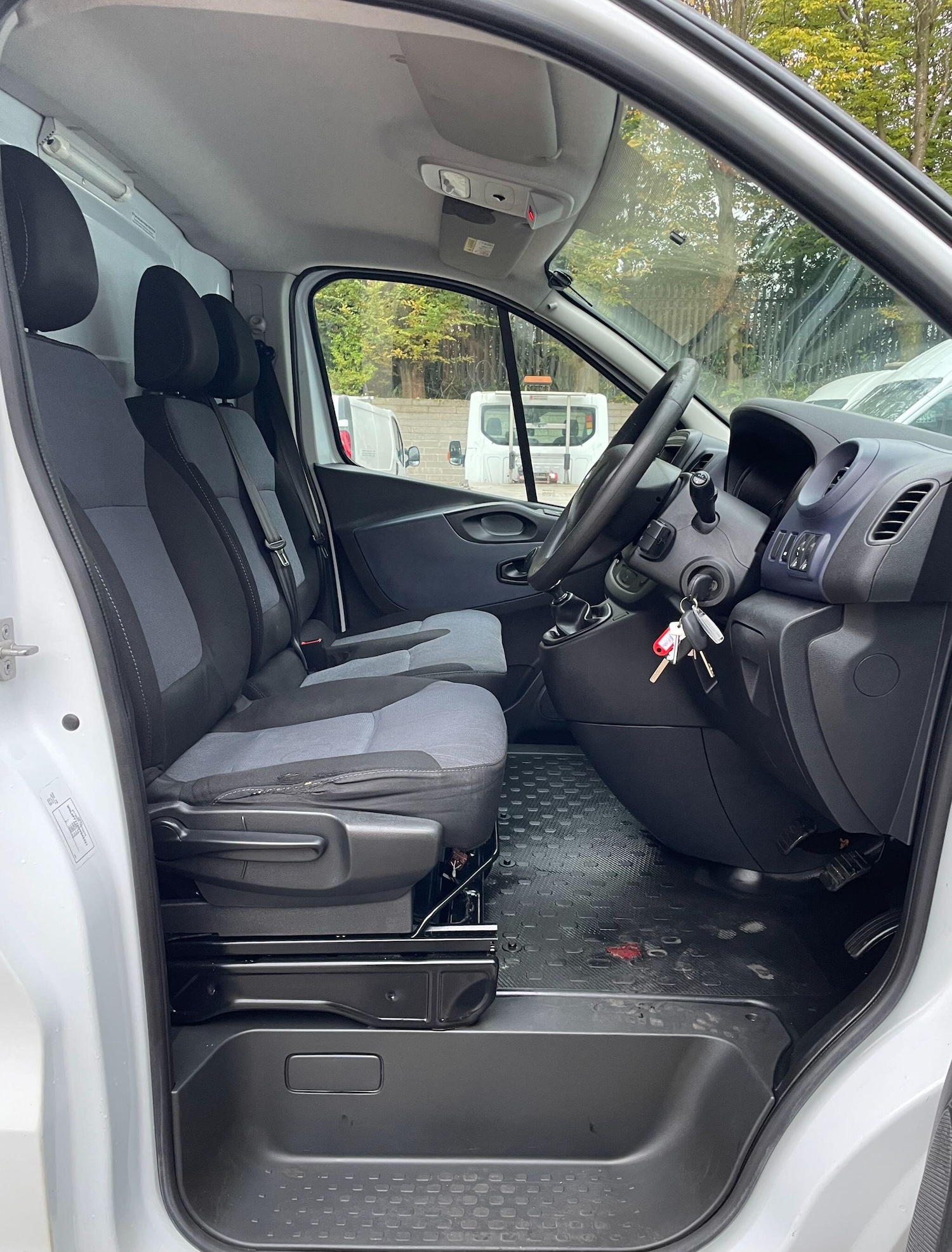 Used Vauxhall Vivaro 2016 for sale - 76743450: Photo 28