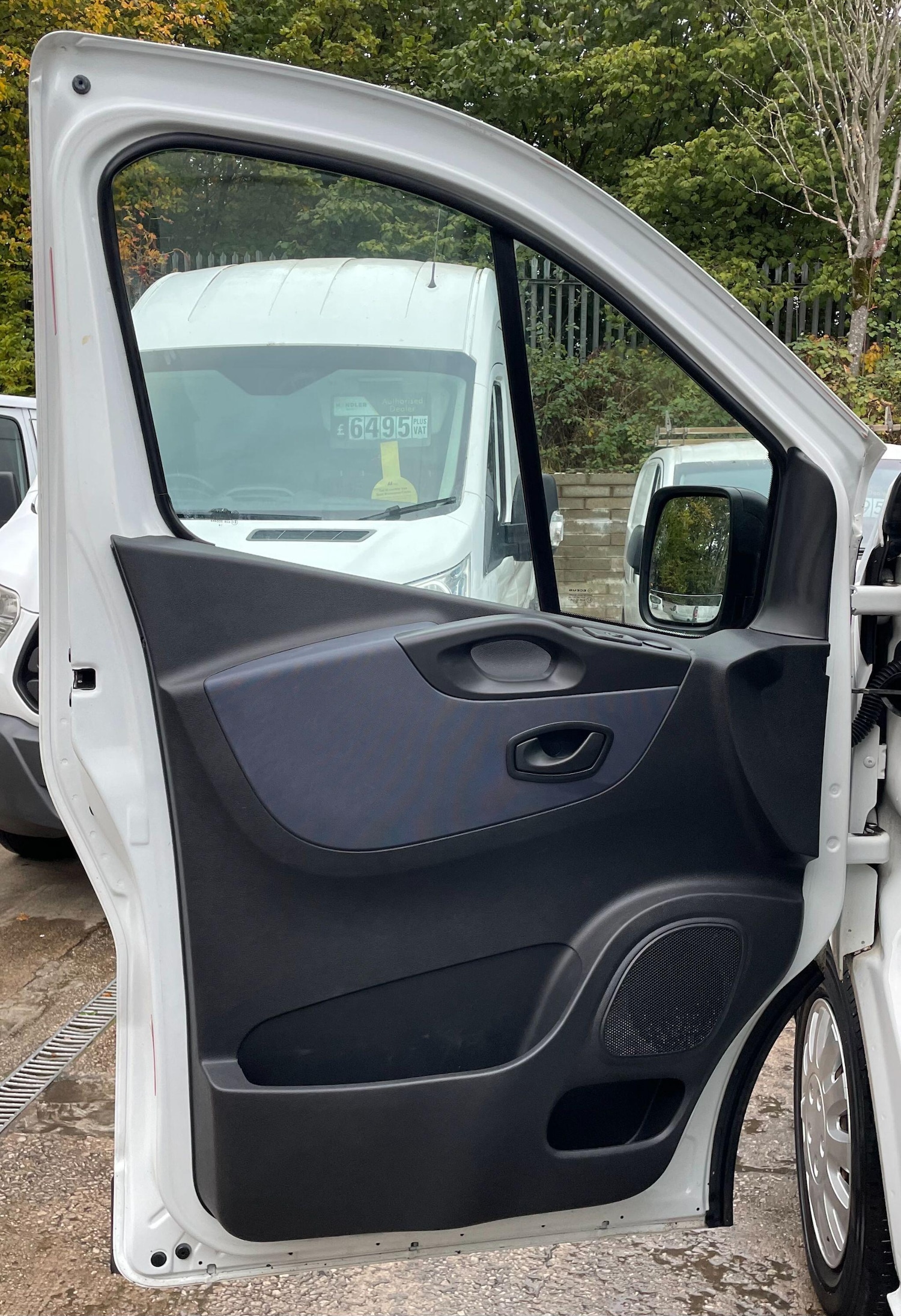 Used Vauxhall Vivaro 2016 for sale - 76743450: Photo 36