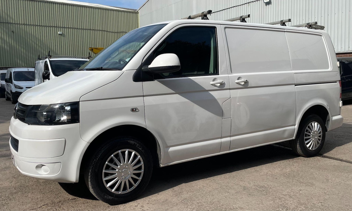 Used Volkswagen Transporter 2015 for sale - 76550300: Photo 18