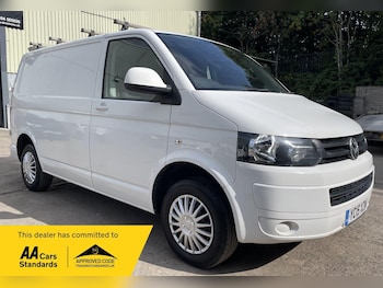 Used Volkswagen Transporter 2015 for sale - 76550300: Photo