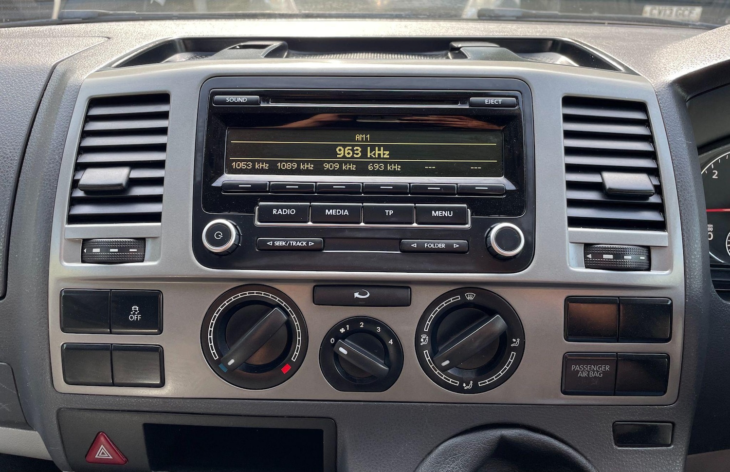 Used Volkswagen Transporter 2015 for sale - 76550300: Photo 30