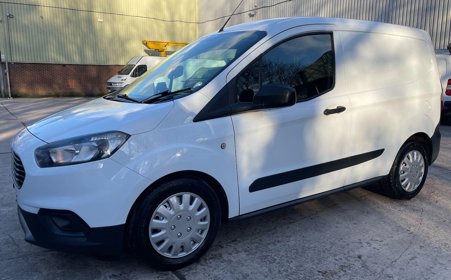 Used Ford Transit Courier 2020 for sale - 77054050: Photo 17