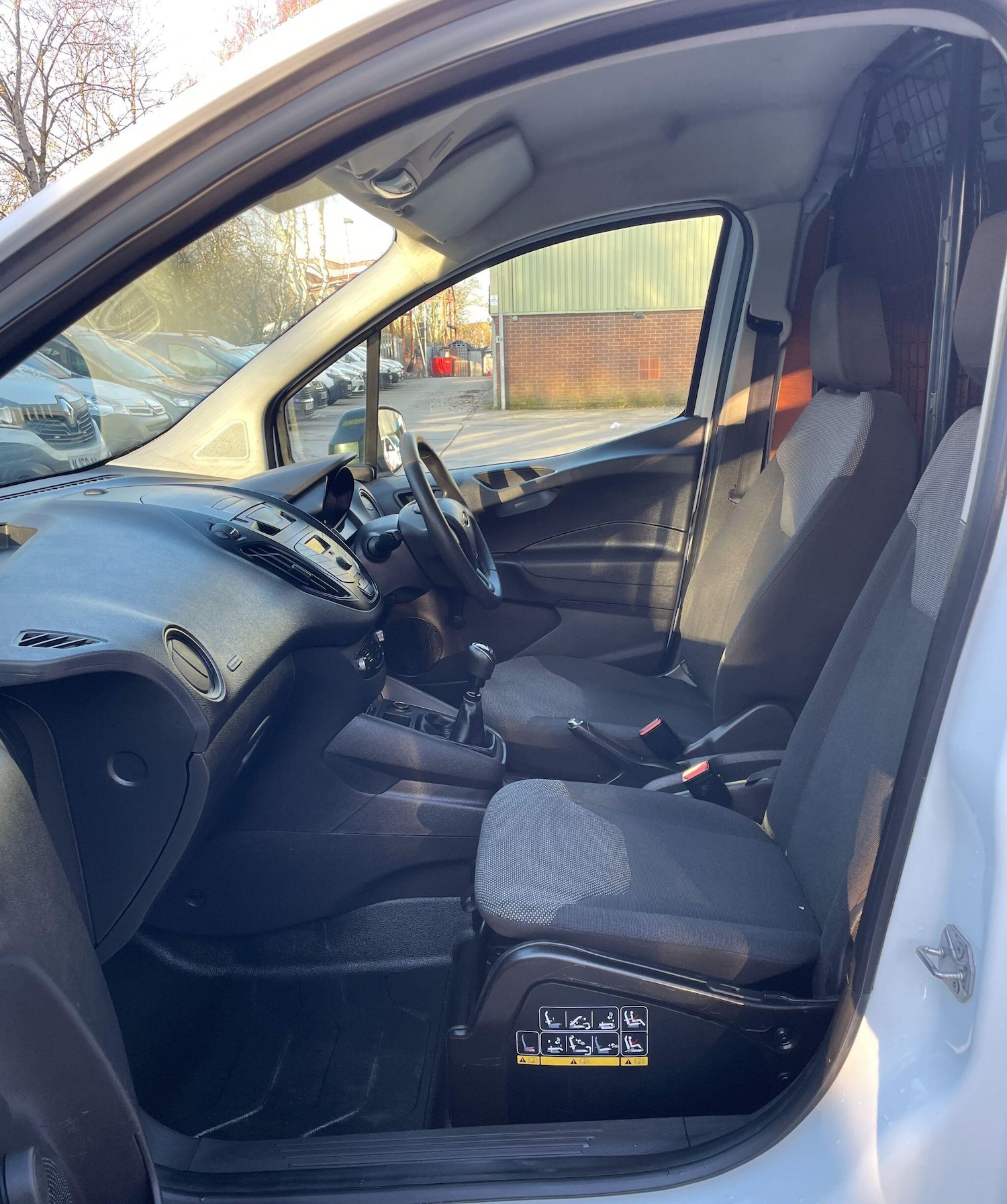 Used Ford Transit Courier 2020 for sale - 77054050: Photo 31