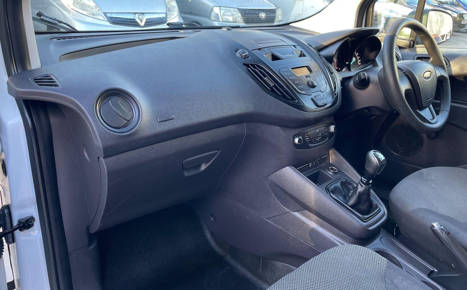 Used Ford Transit Courier 2020 for sale - 77054050: Photo 33