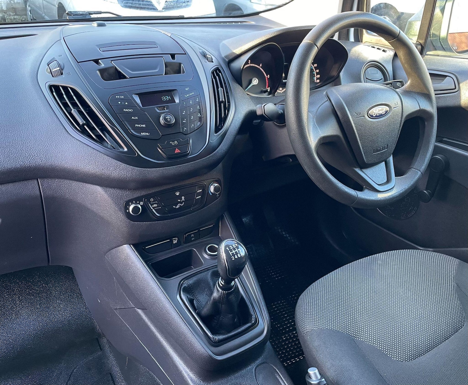 Used Ford Transit Courier 2020 for sale - 77054050: Photo 34