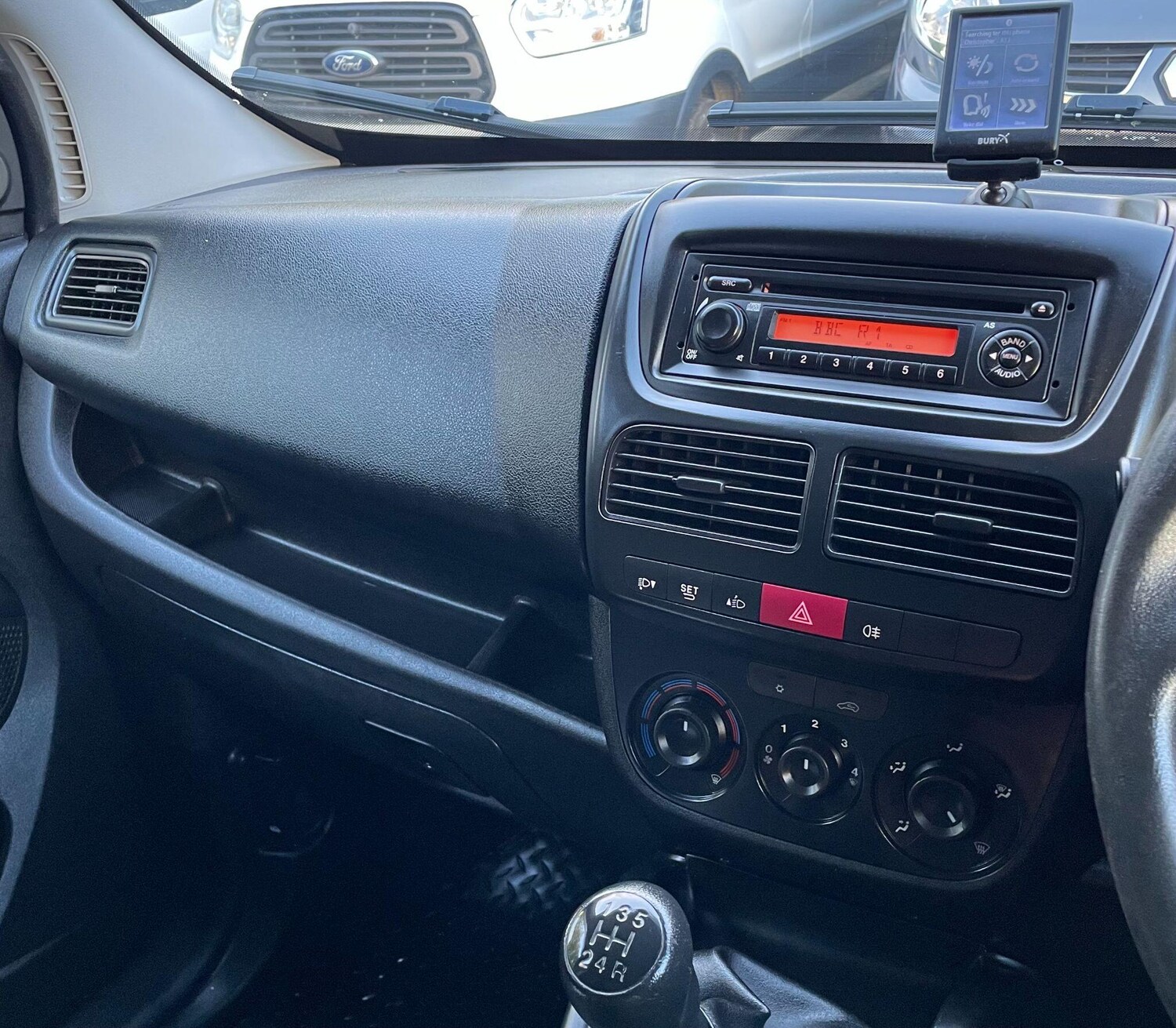 Used Vauxhall Combo 2017 for sale - 76550427: Photo 31