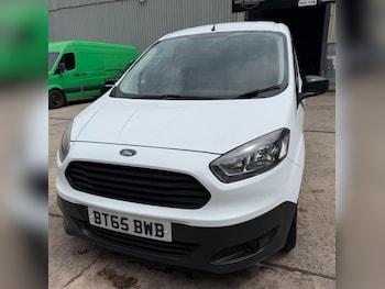 Used Ford Transit Courier 2015 for sale - 78911579: Photo