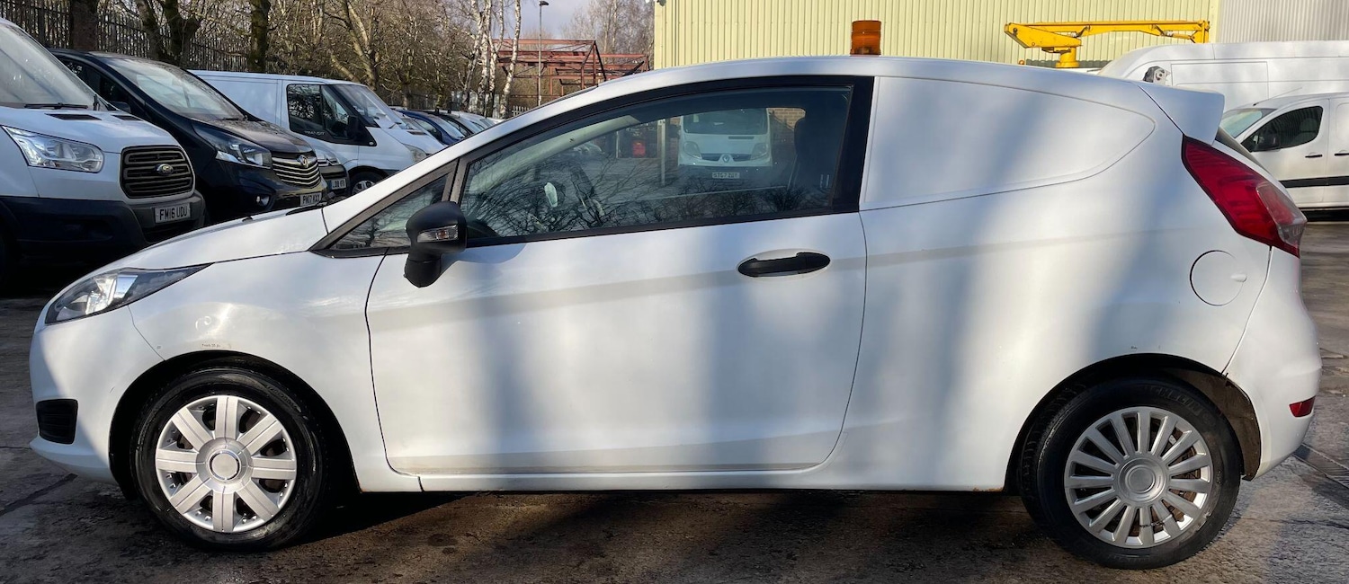 Used Ford Fiesta 2013 for sale - 78007690: Photo 15