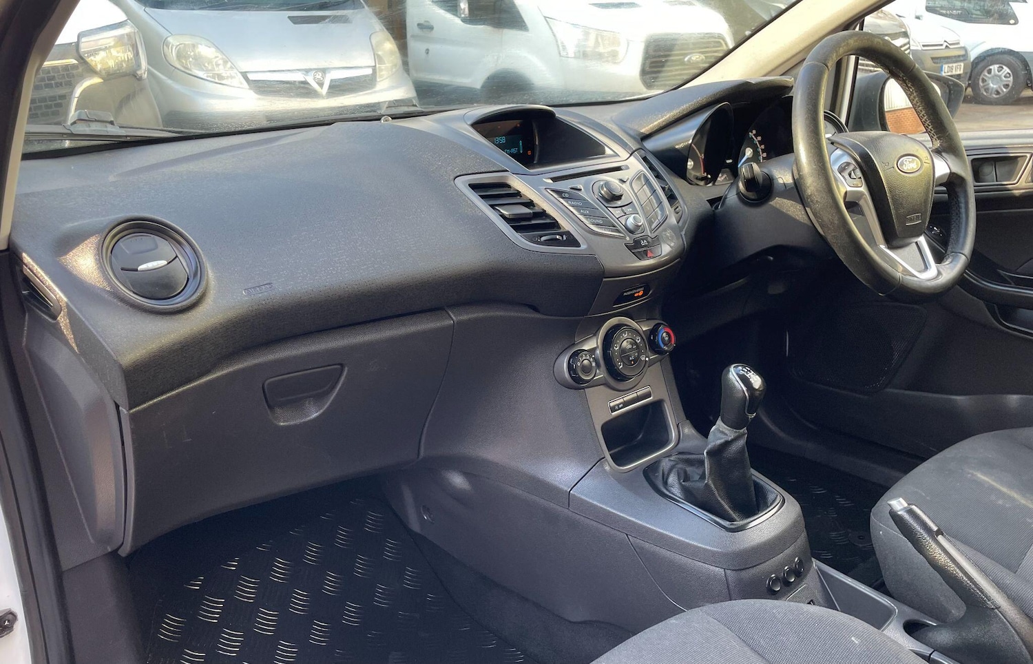 Used Ford Fiesta 2013 for sale - 78007690: Photo 34