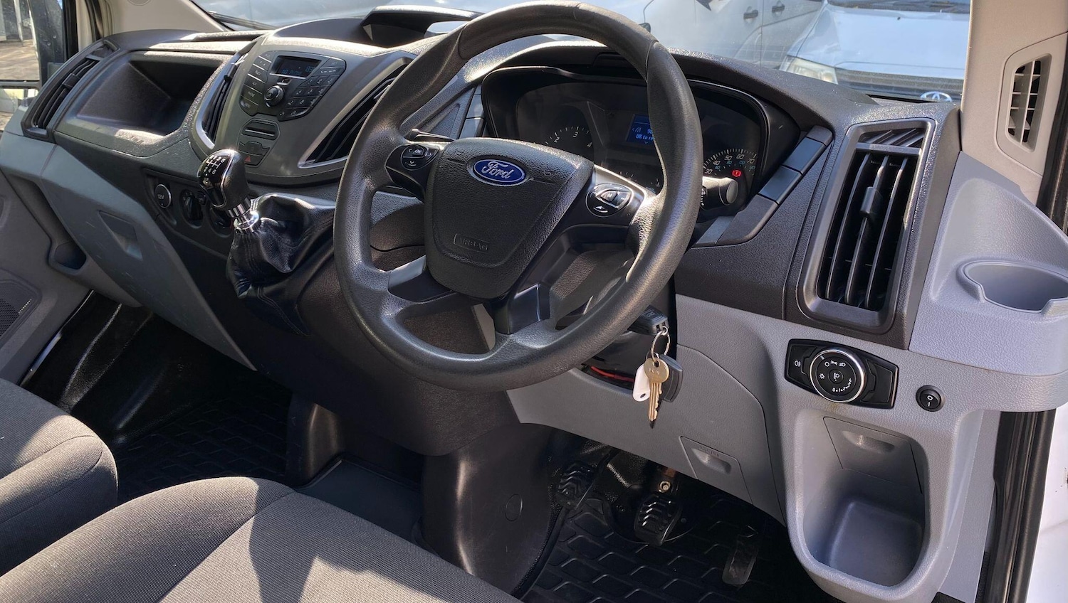 Used Ford Transit 2017 for sale - 76549235: Photo 26