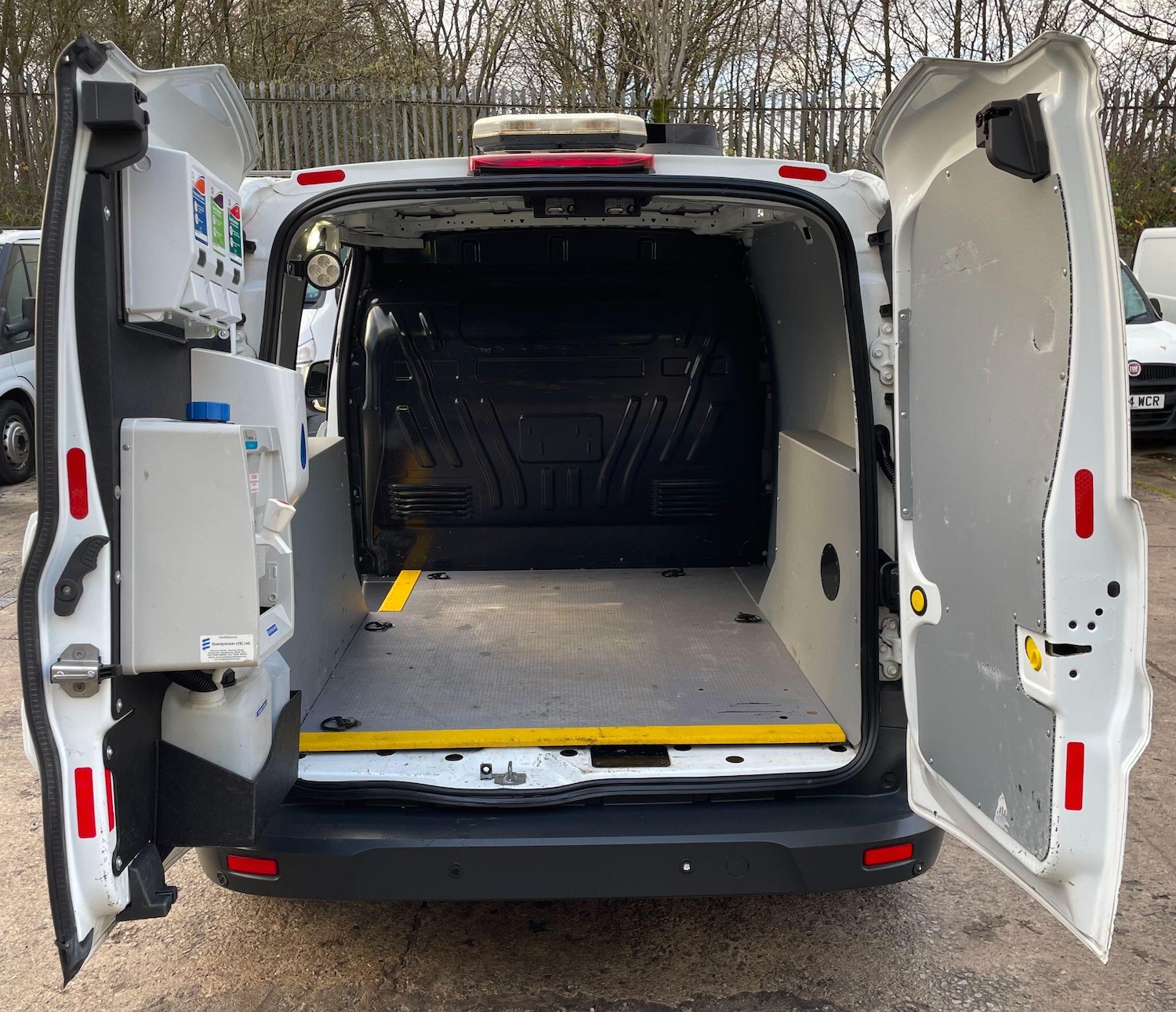 Used Ford Transit Connect 2018 for sale - 76926684: Photo 11