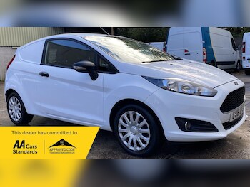 Used Ford Fiesta 2016 for sale - 76550570: Photo