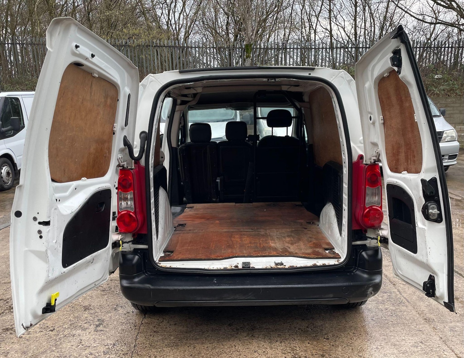 Used Citroen Berlingo 2009 for sale - 77156025: Photo 12